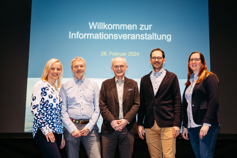 img-https://rheinregulierung.org/media/pages/service/news-overview/erfolgreiche-bevoelkerungsinformationen/e5027c6043-1759734595/rhesi-veranstaltung-lustenau_fs24-3.jpg
