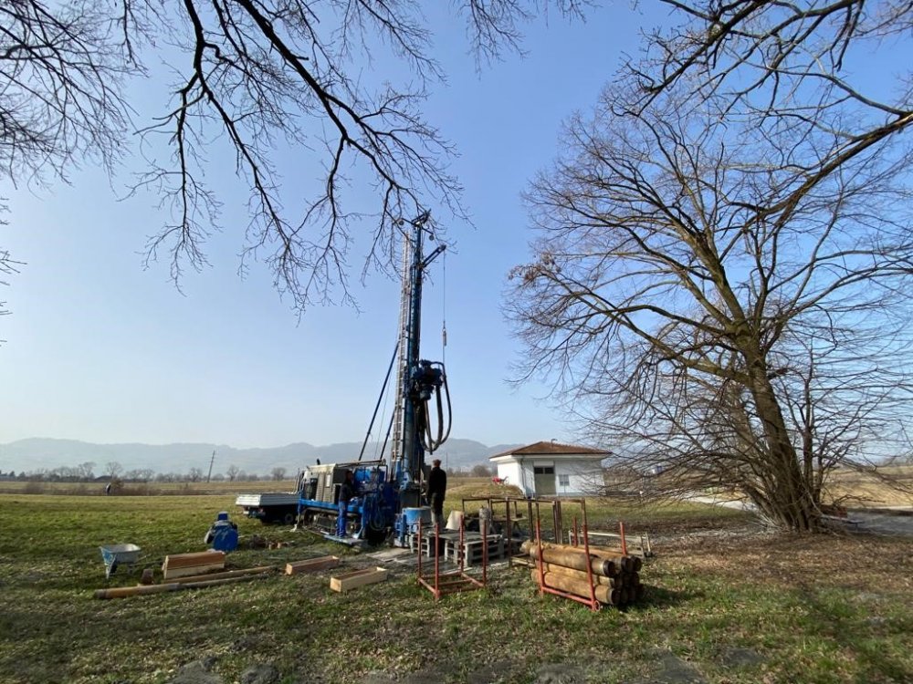 img-https://rheinregulierung.org/media/pages/service/news-overview/erkundungsbohrungen-fuer-trinkwasserbrunnen/95a5b71d19-1759734675/diepoldsau_1.jpg