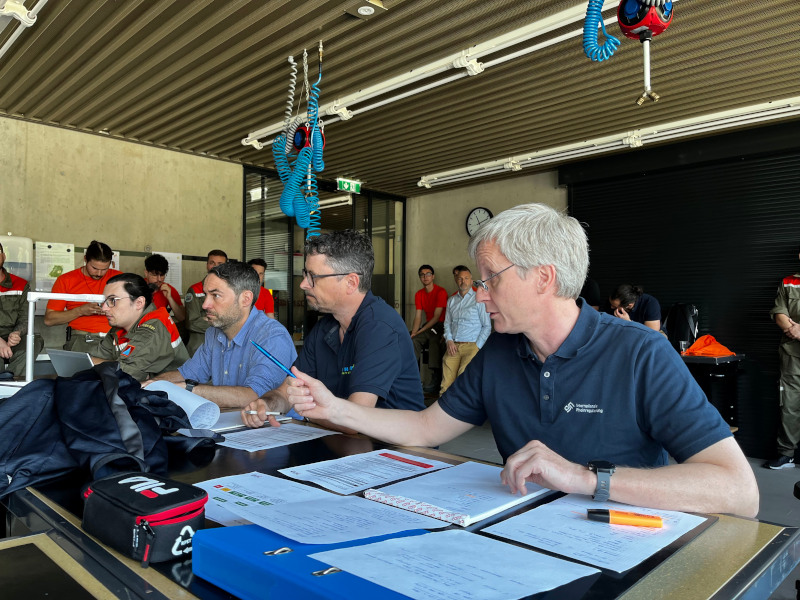 Daniel Dietsche, Rheinbauleiter Schweiz bei der Lagebewertung