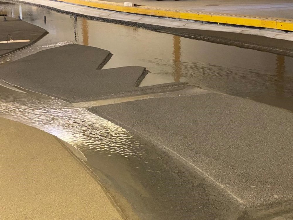 img-https://rheinregulierung.org/media/pages/service/news-overview/saegezaehne-sollen-den-rhein-zur-mitarbeit-motivieren/02119a137a-1759734616/saegezahn_bild3.jpg